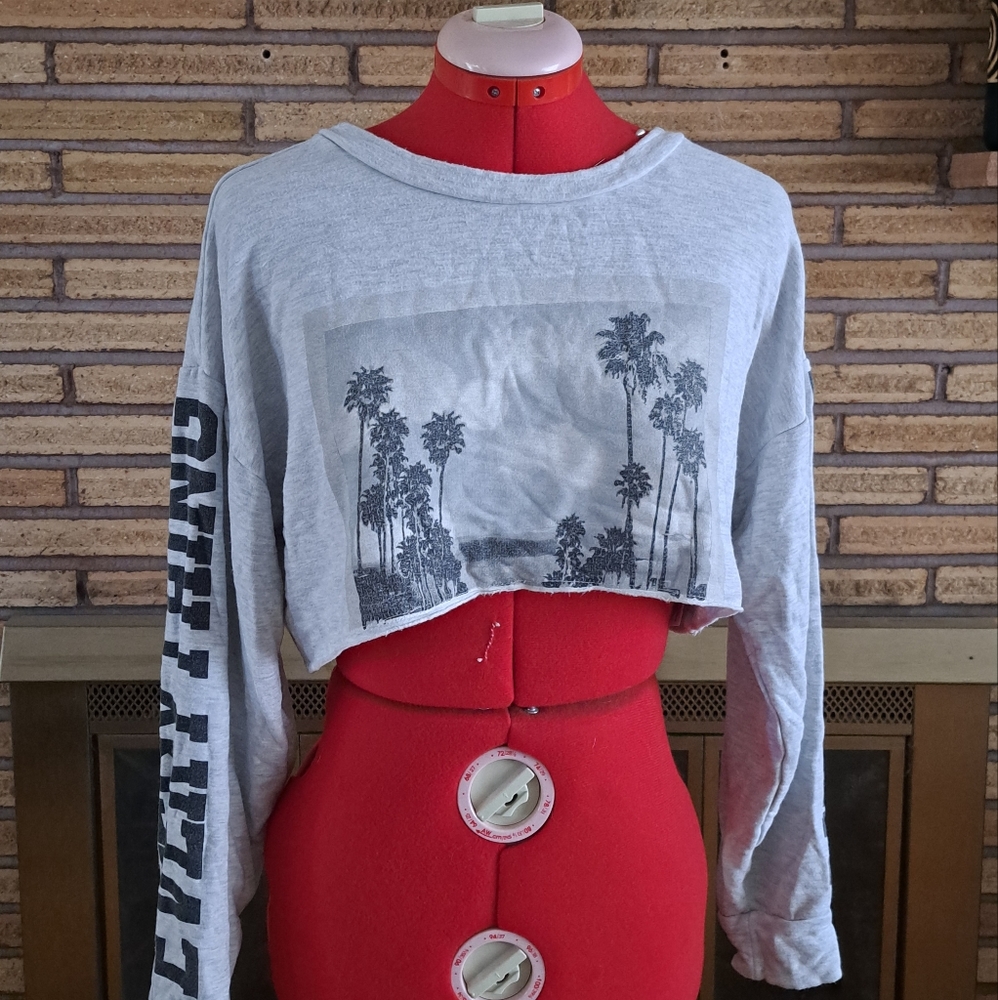 Graphic Palm Tree Long Sleeve Sweatshirt